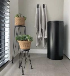 SETPRIJS - 2x Leren Magneet-lus - ZWART - Handles And More® (handdoekhaak - Handdoekhaakje - Handdoeklus - Handdoekhanger - Magnetische Handdoekhouder) 25 SETPRIJS - 2x Leren Magneet-lus - ZWART - Handles And More® (handdoekhaak - Handdoekhaakje - Handdoeklus - Handdoekhanger - Magnetische Handdoekhouder) -Badkamerartikelen Winkel 1110x1200 1