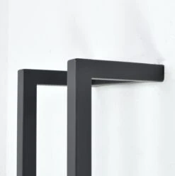 LOFT42 Wandhanddoekenrek Small - Zwart - Metaal - 67x20x15 11 LOFT42 Wandhanddoekenrek Small - Zwart - Metaal - 67x20x15 -Badkamerartikelen Winkel 1197x1200 3