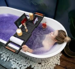 RelaxTub® Badplank - Badplank Voor In Bad - Badrek - Verstelbaar - Anti Slip - Badplank Zwart - Badplank Hout - Badrekje Inclusief Boekenhouder, Tablethouder & Spiegel -Badkamerartikelen Winkel 1200x1106 3