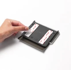 Brabantia ReNew WC Rolhouder - Met Klep - Platinum 21 Brabantia ReNew WC Rolhouder - Met Klep - Platinum -Badkamerartikelen Winkel 1200x1190 1