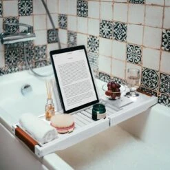 RelaxTub® Badplank - Badplank Voor In Bad - Badrek - Verstelbaar - Anti Slip - Badplank Wit - Badplank Hout - Badrekje Inclusief Boekenhouder, Tablethouder & Spiegel 17 RelaxTub® Badplank - Badplank Voor In Bad - Badrek - Verstelbaar - Anti Slip - Badplank Wit - Badplank Hout - Badrekje Inclusief Boekenhouder, Tablethouder & Spiegel -Badkamerartikelen Winkel 1200x1200 2166