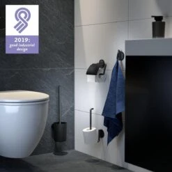 Tiger Tune - Toiletrolhouder Met Klep - Zwart Metaal Geborsteld / Zwart -Badkamerartikelen Winkel 1200x1200 415