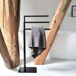 Sealskin Tube - Handdoekrek 3-armig Vrijstaand - Zwart -Badkamerartikelen Winkel 1200x1200 497