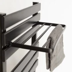 CREATE WARM TOWEL 500W - Elektrisch Handdoekenrek Voor Aan De Muur Met Plank - Zwart -Badkamerartikelen Winkel 1200x1200 515