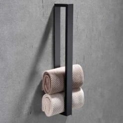 Home4u® - Handdoekrek Badkamer - Handdoekstang - Handdoekenrek Badkamer - 40CM - Zelfklevend -Badkamerartikelen Winkel 1200x1200 592