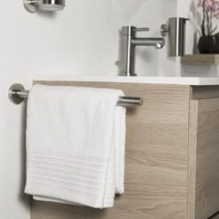 Tiger Boston - Telescopisch Handdoekrek - RVS Geborsteld 16 Tiger Boston - Telescopisch Handdoekrek - RVS Geborsteld -Badkamerartikelen Winkel 1200x1200 681