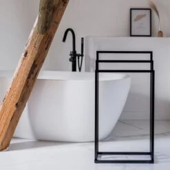 Sealskin Tube - Handdoekrek Vrijstaand - Zwart -Badkamerartikelen Winkel 1200x1200 729