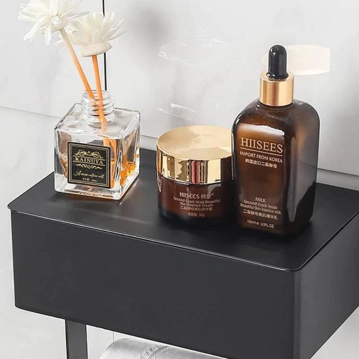 WC Rolhouder - Toiletrolhouder - Zwart - RVS - Zonder Boren - Met Plankje & Bakje - Inclusief Montagemateriaal - Toilet Accessoires - EJC Products 8 WC Rolhouder - Toiletrolhouder - Zwart - RVS - Zonder Boren - Met Plankje & Bakje - Inclusief Montagemateriaal - Toilet Accessoires - EJC Products - Afbeelding 6