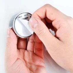 Merkloos 4x Zelfklevende Handdoek Houder Set - Kindvriendelijk - Anti-Stoot Ophang Haak Zonder Boren - Handdoekhaak - Chrome - Kliksysteem Theedoek - Handdoekklem -Badkamerartikelen Winkel 1200x1200 825