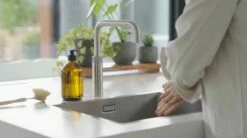 24DOTS Living Zeepdispenser | 500 Ml Bruin Amber Glas | Zeeppompje | Zeeppomp | Met Zwart Pompje 11 24DOTS Living Zeepdispenser | 500 Ml Bruin Amber Glas | Zeeppompje | Zeeppomp | Met Zwart Pompje -Badkamerartikelen Winkel 1200x670 2