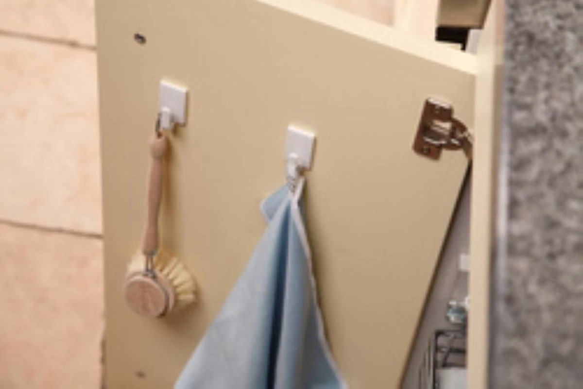 Tesa Powerstrips Haken Small - Wit - 3 Stuks 7 Tesa Powerstrips Haken Small - Wit - 3 Stuks - Afbeelding 5