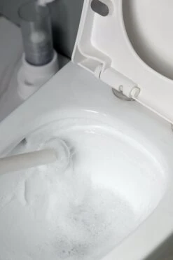 RevoBrush WC Borstel Met Houder Vrijstaand - Hygiënische Toiletborstel - Met 14x Pads 23 RevoBrush WC Borstel Met Houder Vrijstaand - Hygiënische Toiletborstel - Met 14x Pads -Badkamerartikelen Winkel 799x1200 12