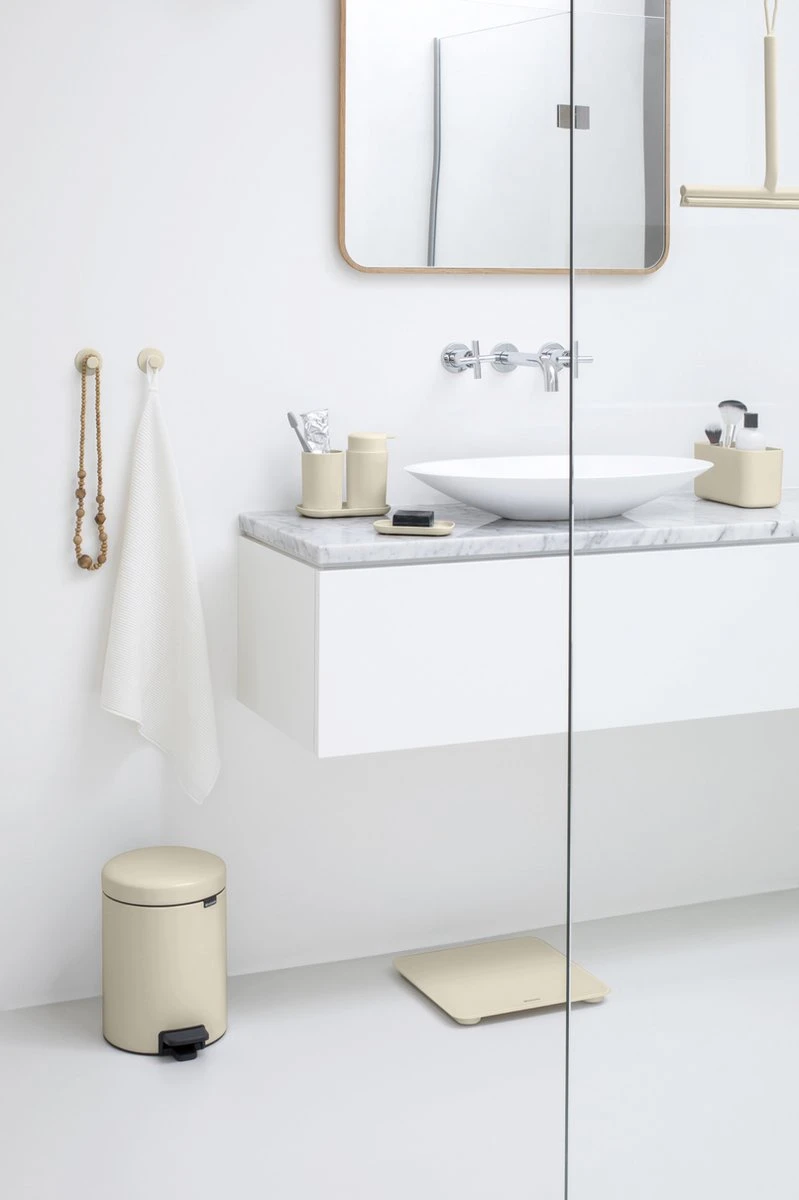 Brabantia ReNew Zeepdispenser - 250 Ml - Soft Beige 8 Brabantia ReNew Zeepdispenser - 250 Ml - Soft Beige - Afbeelding 6