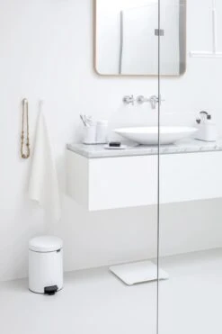 Brabantia ReNew Handdoekhaakjes - 2 Stuks - White -Badkamerartikelen Winkel 799x1200 6