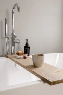 Badplank Eiken 80 Cm – Warm Eikenhout – Badplank Voor In Bad – Handgemaakt – Duurzaam En Sterk Hout – Sfeervol En Warme Uitstraling