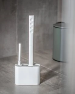 Lopoleis WC Borstel – Toiletborstel – Gesloten Bodem – WC Borstel Met Randreiniger – Siliconen – Grijs – WC Borstel Met Houder – Vrijstaand – Hangend – WC Borstel En Houder -Badkamerartikelen Winkel 960x1200 8
